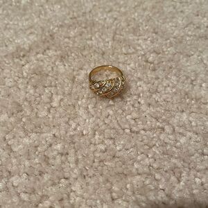 WOMENS GOLD RING